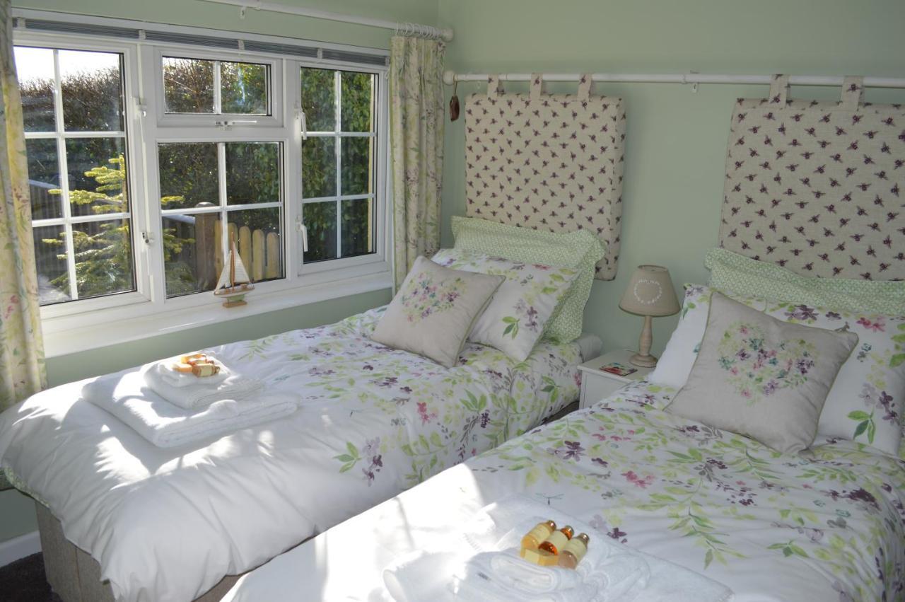 Bumble Bee Cottage 哈特兰 客房 照片